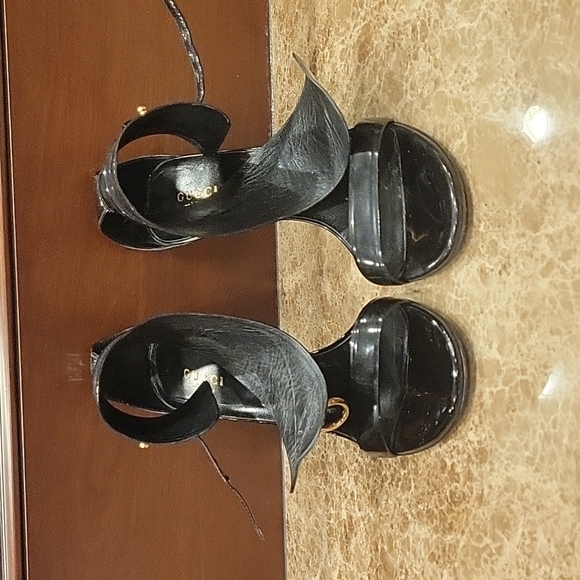 WOMEN'S GUCCI BLACK PATENT LEATHER HORESBIT ANKLE STRAP SHOES SANDALS HEELS BOX - Picture 8 of 14